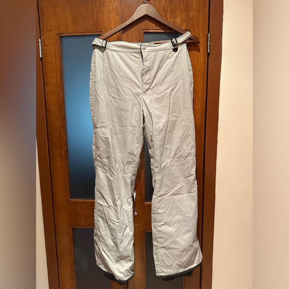 Columbia women’s medium ski pants